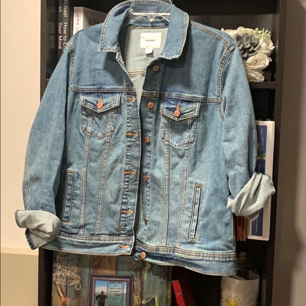 Old nave jean jacket
